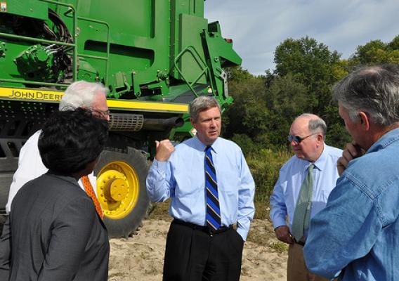 Left to right-- USDA Rural Development State Director Vernita Dore, USDA Farm Service Agency State Executive Director Laurie Lawson, Secretary of Agriculture Tom Vilsack,  Congressman John Spratt and Bennettsville farmer, Frank Rogers, III., Monday at the McColl Gin Company in Bennettsville, SC.