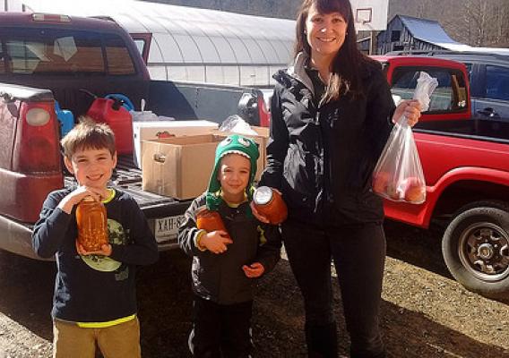 Plenty! volunteers deliver homemade canned soup and apples to neighbors with school-aged kids. When schools are closed due to weather, families relying on school lunch and breakfast can really use this extra help.