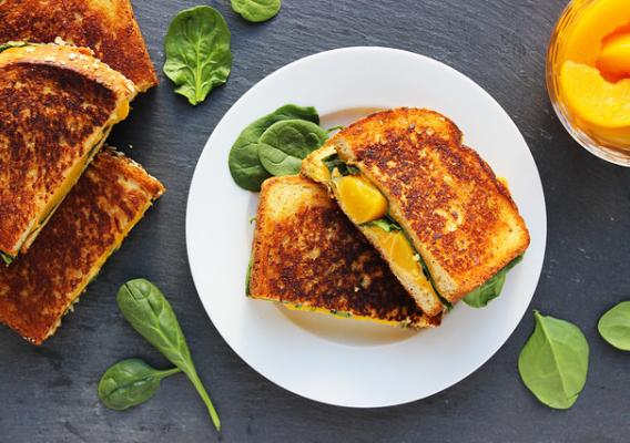 Grilled cheese with peaches