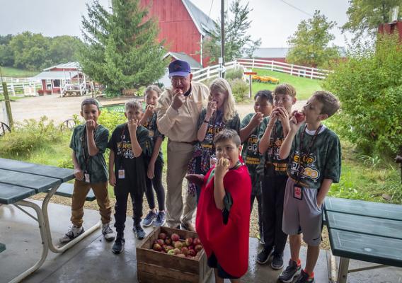 U.S. Secretary of Agriculture Sonny Perdue with students from Sugar Creek Elementary in Verona, Wisconsin