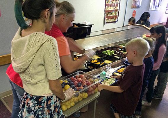 Children sample local fare on Taste of Washington Day.