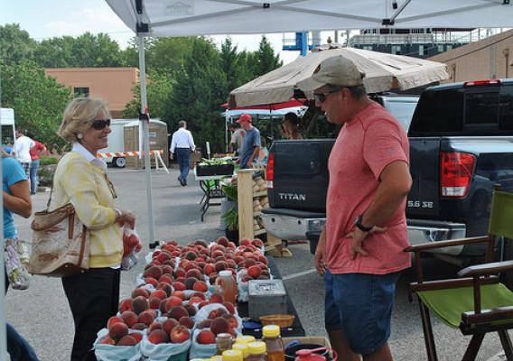 On August 5, USDA Rural Development State Director Patty Clark visited the Lawrence Farmers Market in recognition of National Farmers Market Week.  