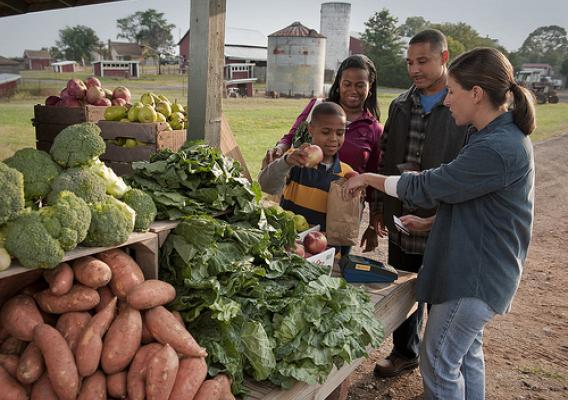 USDA is working hard to expand access to farmers’ markets for those participating in the Supplemental Nutrition Assistance Program (SNAP). (used with permission)