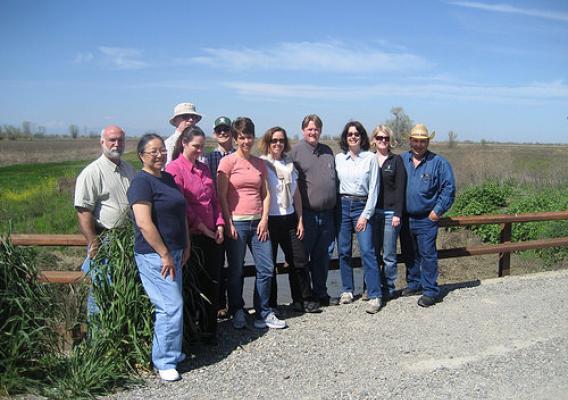 Special tours continue to be a part of Colusa Glenn Subwatershed Program’s educational outreach to growers to encourage the use of good conservation management practices. NRCS photo.